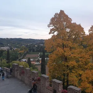 Elegante E Spazioso Bilocale In Zona Certosa Apartamento