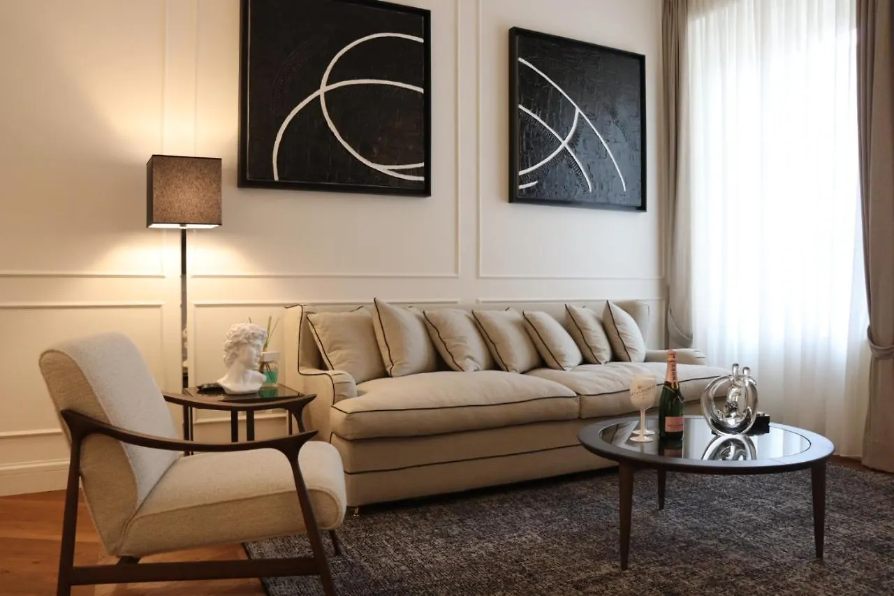 Calzaiuoli3 Luxury Flat In The City Center Of Florence Italy