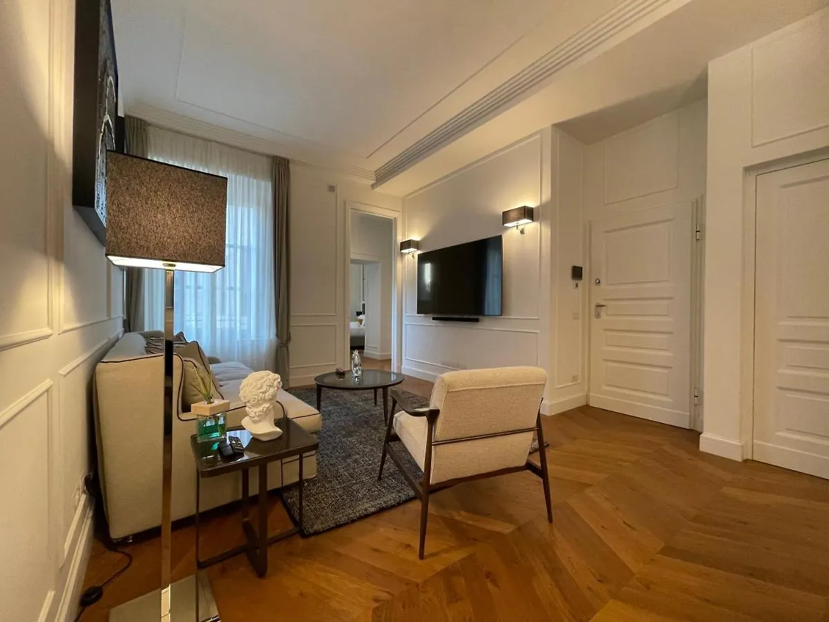 Apartment Calzaiuoli3 Luxury Flat In The City Center Of Florence
