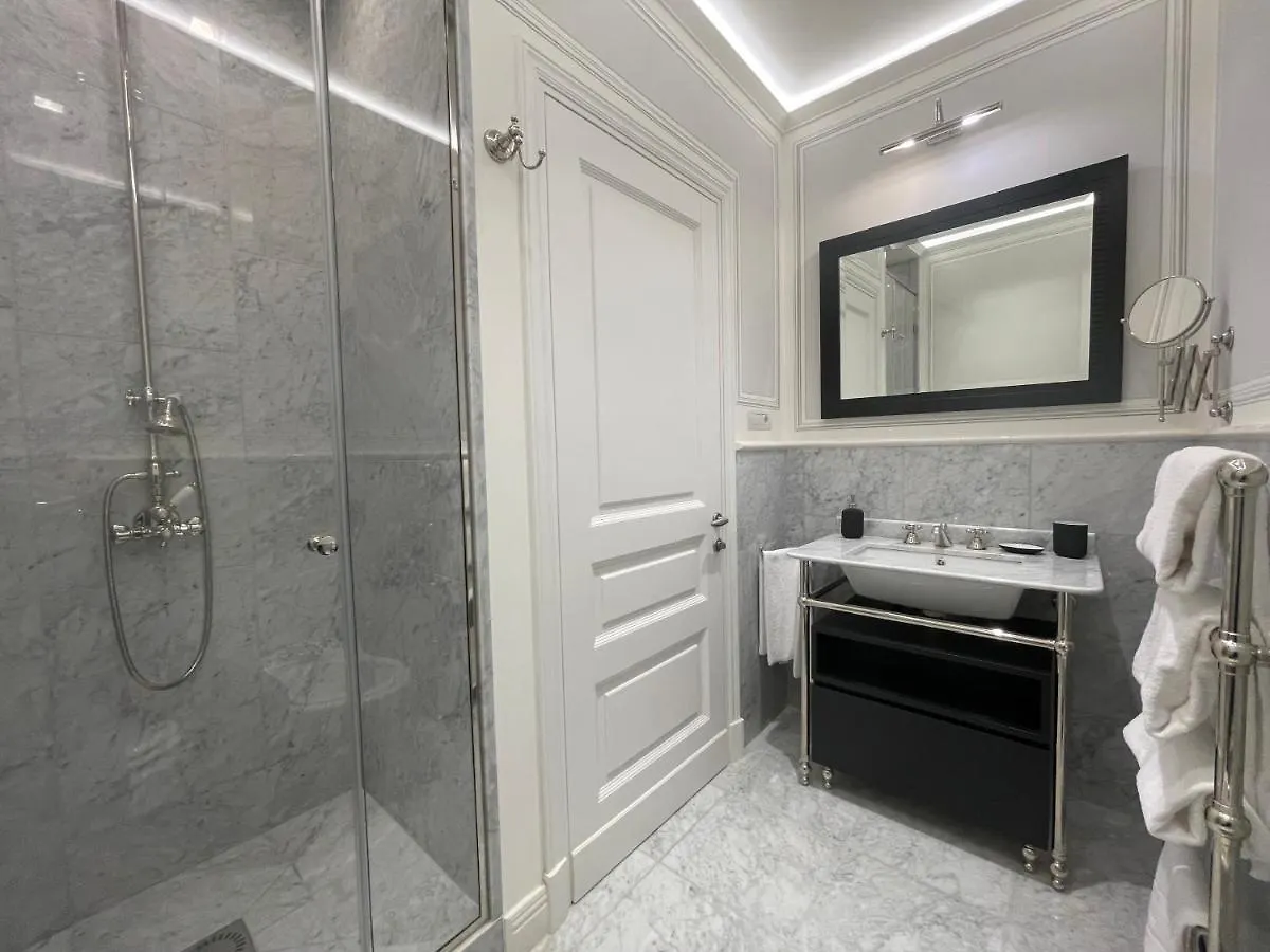 Calzaiuoli3 Luxury Flat In The City Center Of Florence Italy